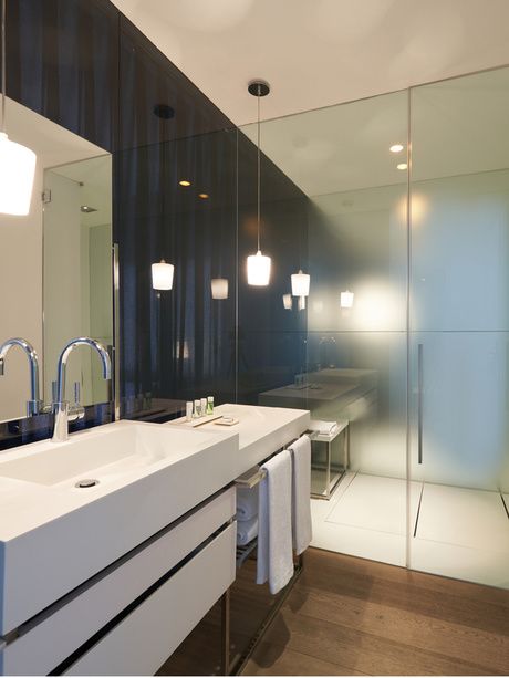 Bathroom in the Deluxe room of the Mercer Hotel Casa Torner i Güell