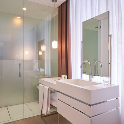 Suite's bathroom of the Mercer Hotel Casa Torner i Güell