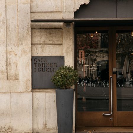 Entrance of the Mercer Hotel Casa Torner i Güell